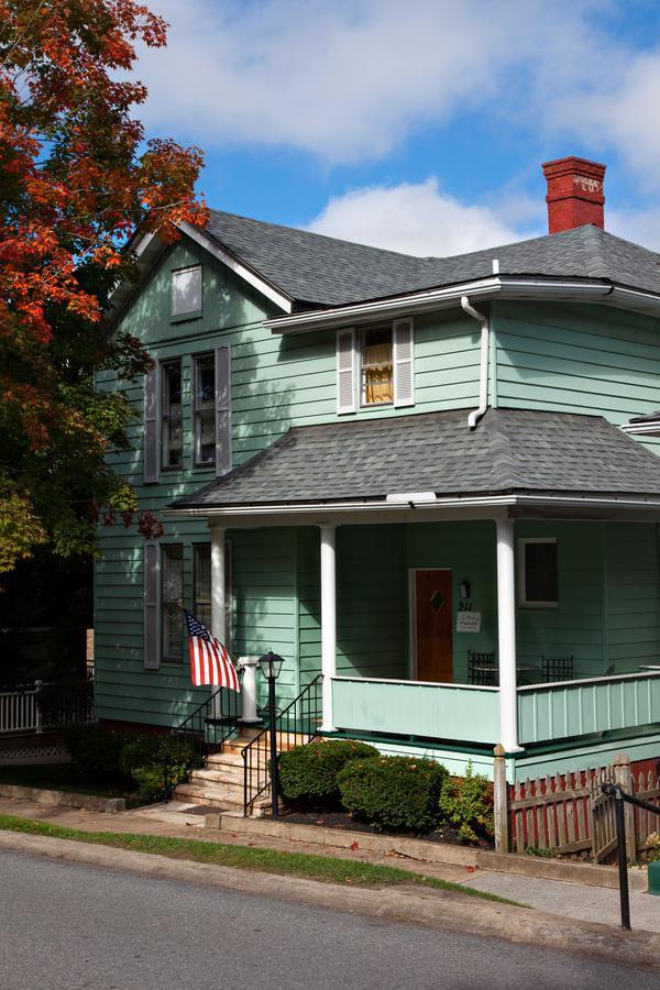 The Guest House Inn On Courthouse Square Hinton Exterior foto